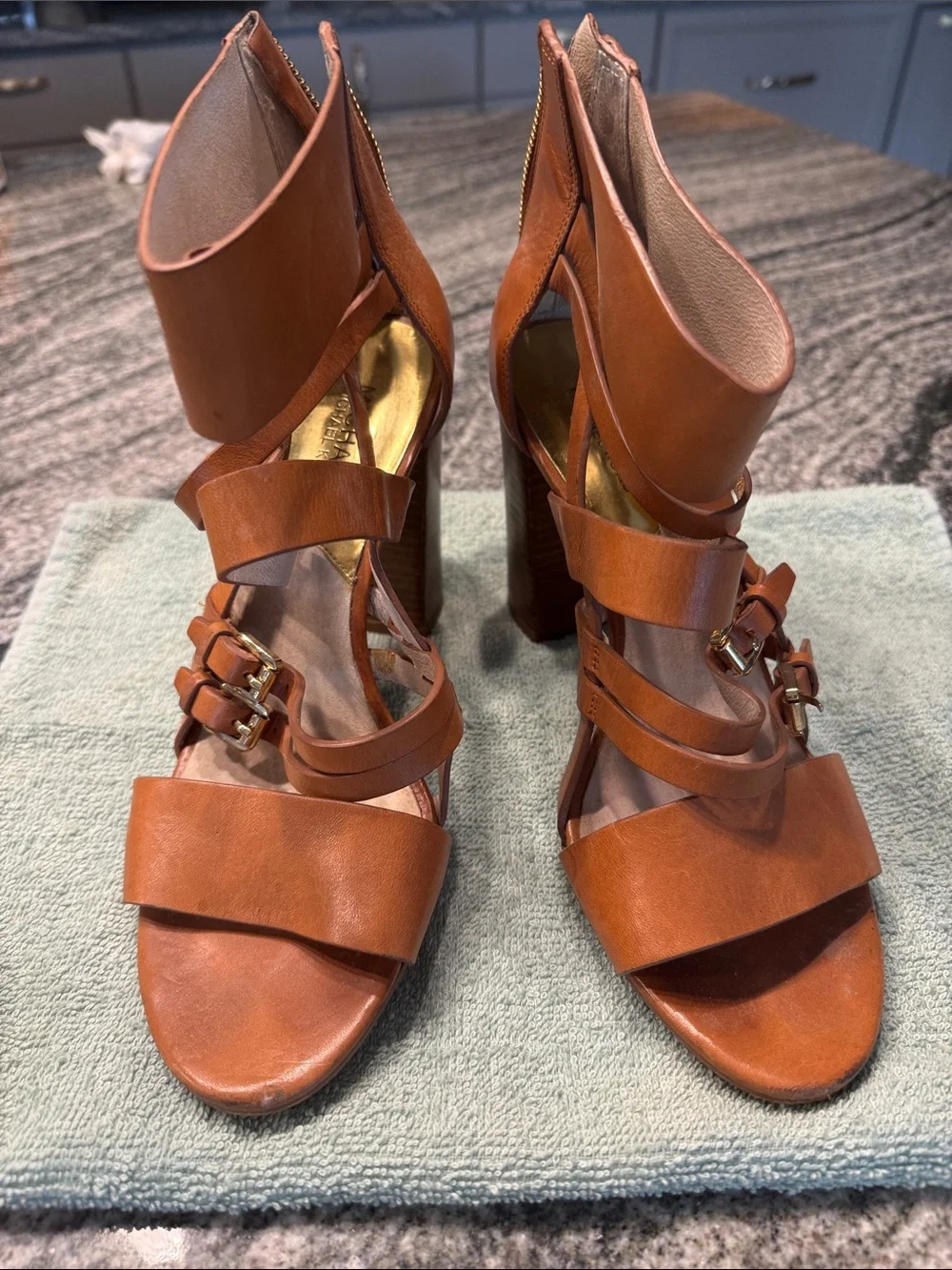 Michael Kors “Winston sandal” Tan Strappy Block Heel Sandals - Picture 4 of 7